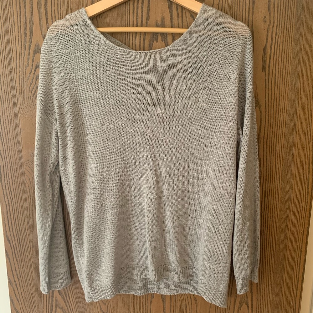 Forever 21 sweater cutout back